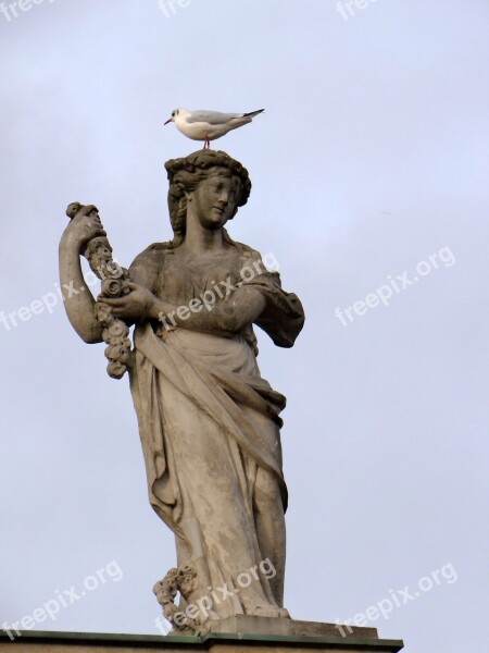 An Allegory Attica Palace On The Island Royal Bathroom Monument