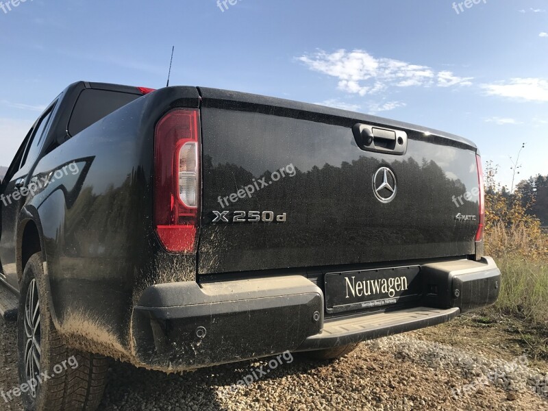 Mercedes–benz Xklasse 4matic All Terrain Vehicle Mud