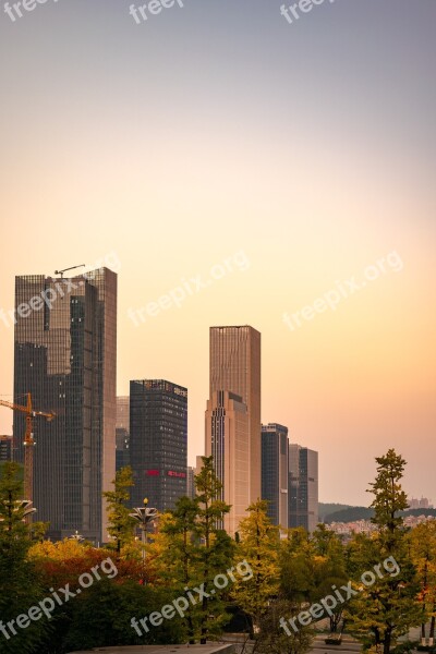 Guizhou Guiyang Zhongtian Exhibition City Guizhou City View Mountain Lakes