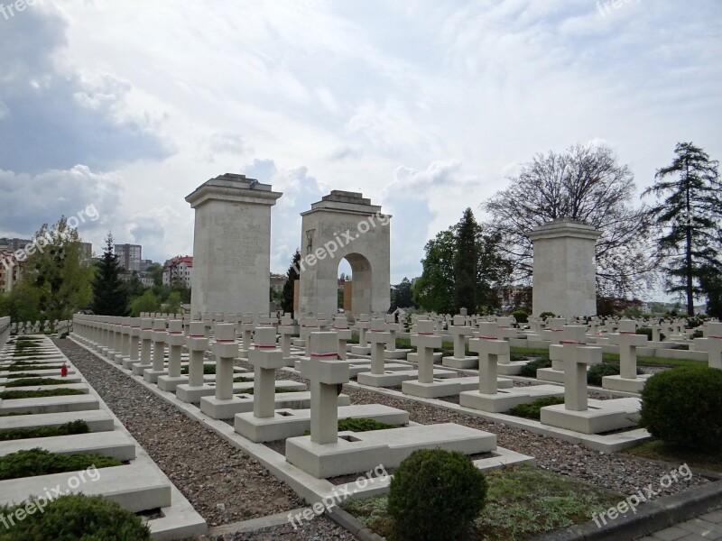 The Cemetery Of Lwów Eaglets Lions Necropolis Lychakiv Cemetery Cemetery