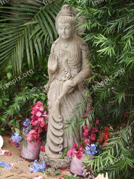 Goddess Nurturing Statue Hawaii Wow