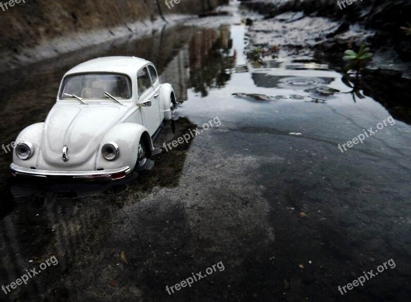 Car Toy White Rain Miniature