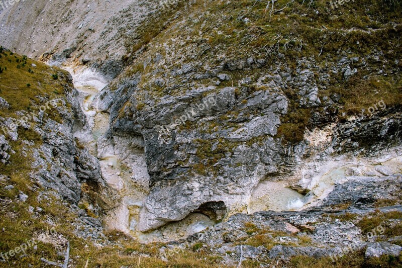 Stream Mountains Tůně Limestone Purity