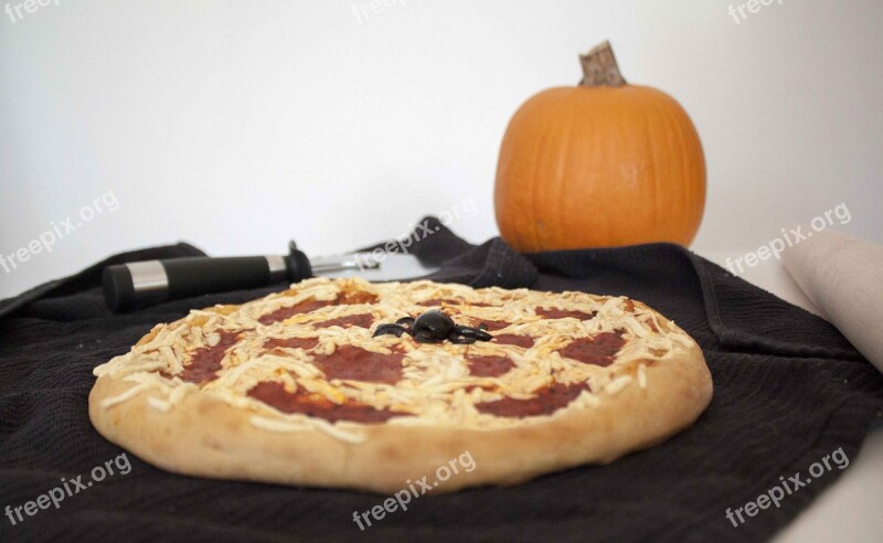 Pizza Halloween Olive Pumpkin Vegan