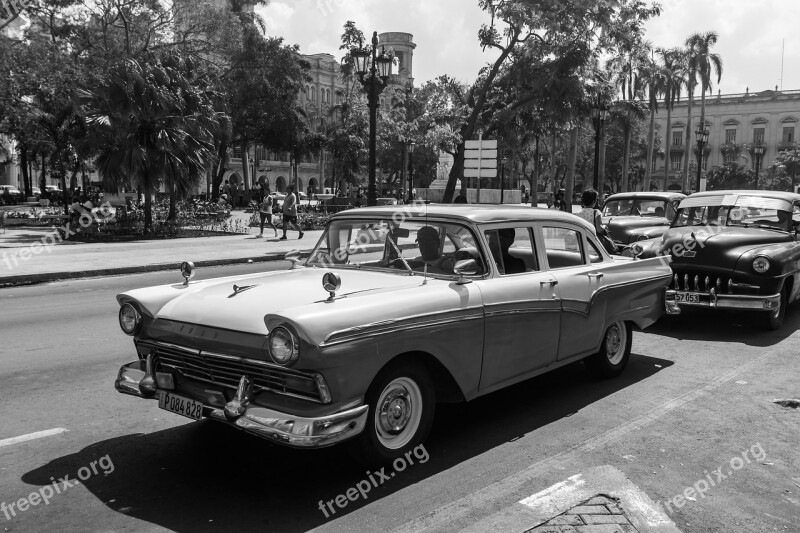 Cuba Havana Teatro Nacional Nostalgia Historic