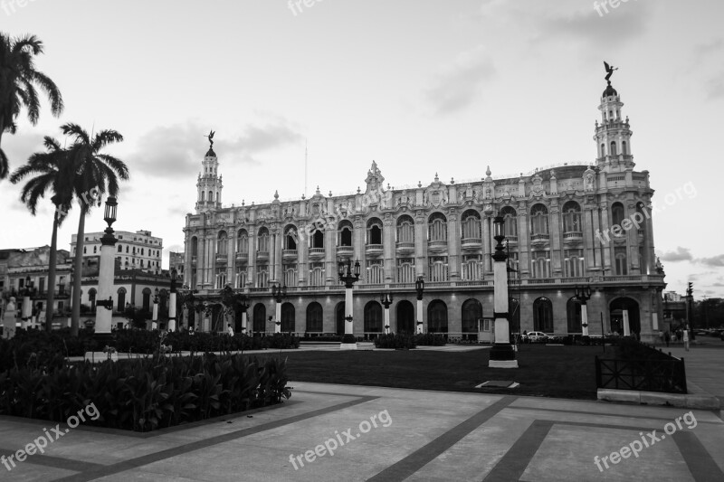 Cuba Havana Teatro Nacional Nostalgia Historic