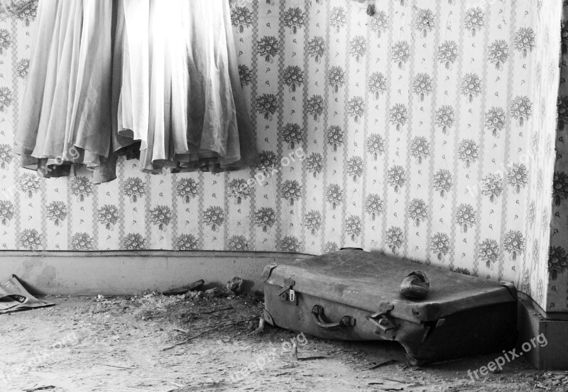 Suitcase Dress Skirt Urbex Girl