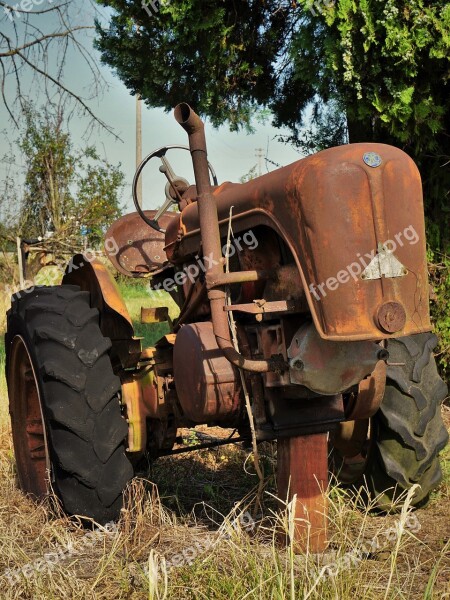 Tractor Rust Italy Machine Old