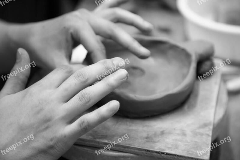 Porcelain Hand Dirt Clay Qualitative