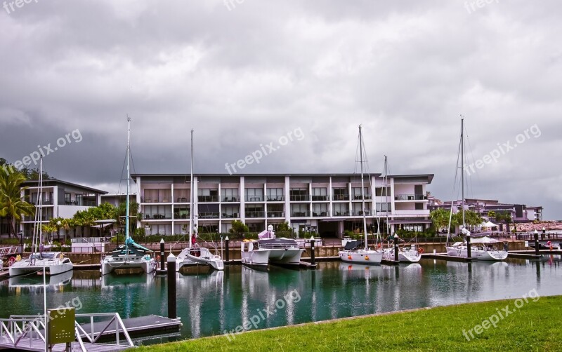 Resort Holiday Magnetic Island Nelly Bay Marina Yachts