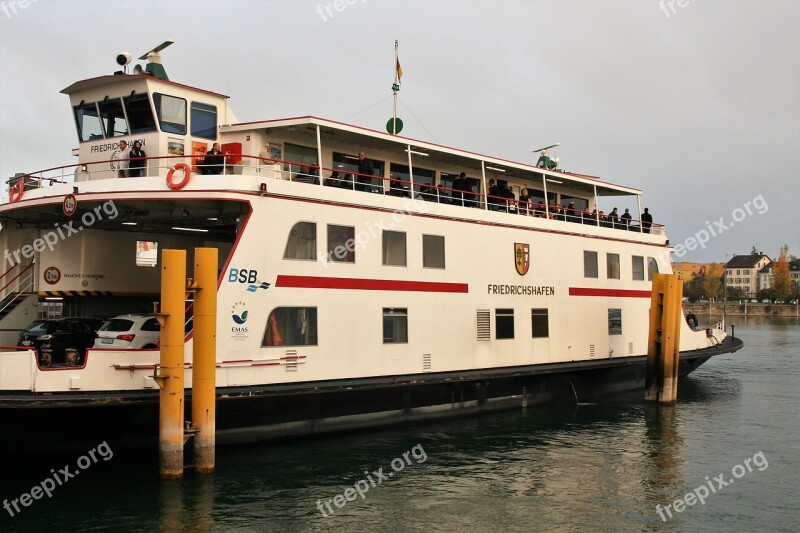 Ferry Lake Cruise Dawn Port