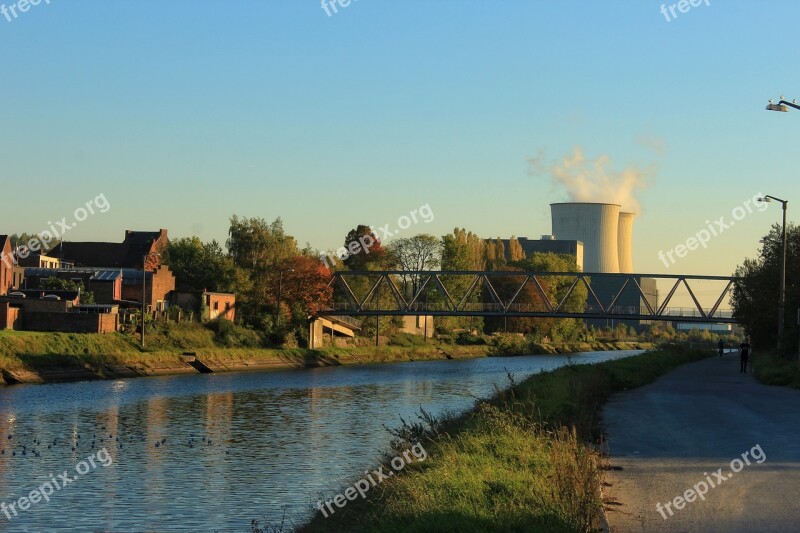 Brussels-charleroi Canal Bridge Central Electrical Belgium Water