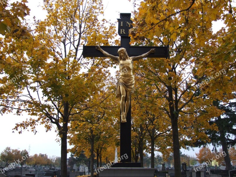 Cemetery Cross Grave Graves Atmosphere