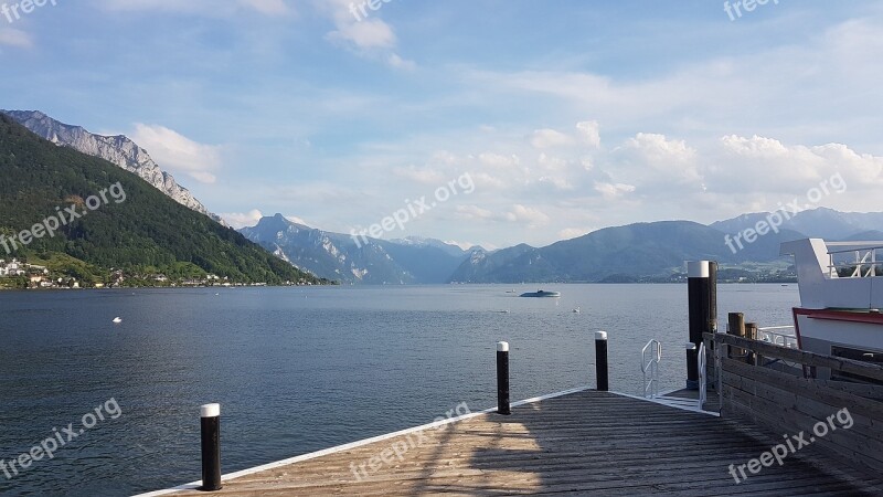 Traunsee Salzkammergut Traunstein Lake Mountains