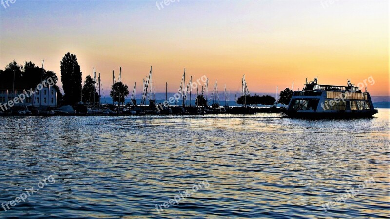 Morning Port Lake Marina Ship