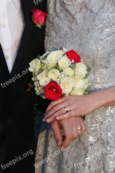 Bridal Bouquet Red Ros White Black Suit