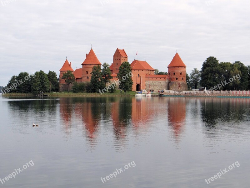 Trakai Castle Brick Architecture Lake Dusia