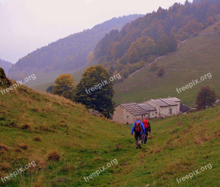 Hiking Walk Autumn Borgo Houses