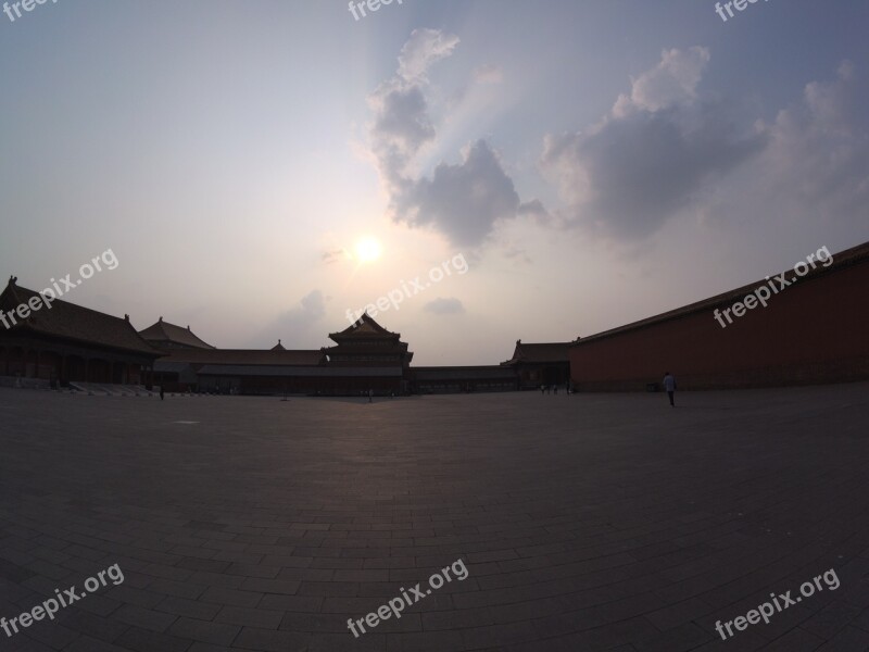 The National Palace Museum Twilight China Building Red Wall