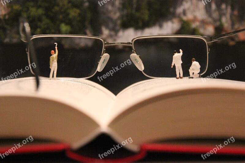 Miniature Figures Craftsmen Glasses Foresight By Looking