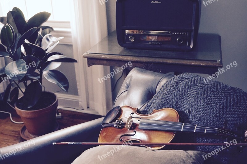 Violin Room Quiet Music Unplayed