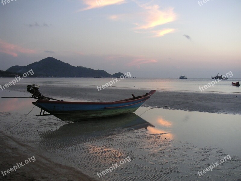 Beach Boat Fishing Boat Mirroring Sea