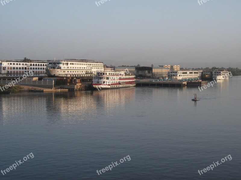 Tourist Boats River Transport River Bank River Nile Free Photos