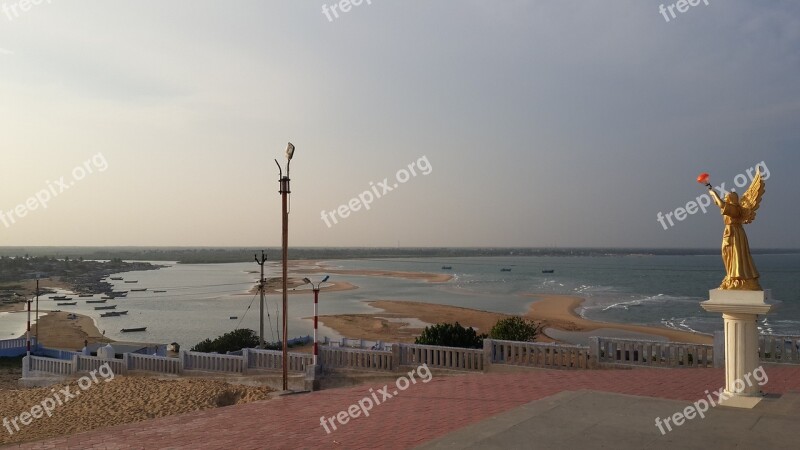 Manapadu Church Tamil Nadu Tourism Seaside Church Bay Of Bengal Indian Church