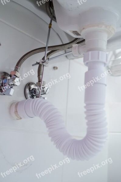 Plumber Repair Faucet Battery Hydraulics