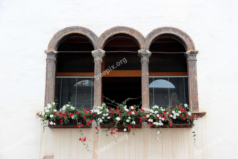 Window Old Old Window Facade Historically