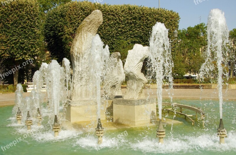 Lille Fountain Statues Water Jets Jet