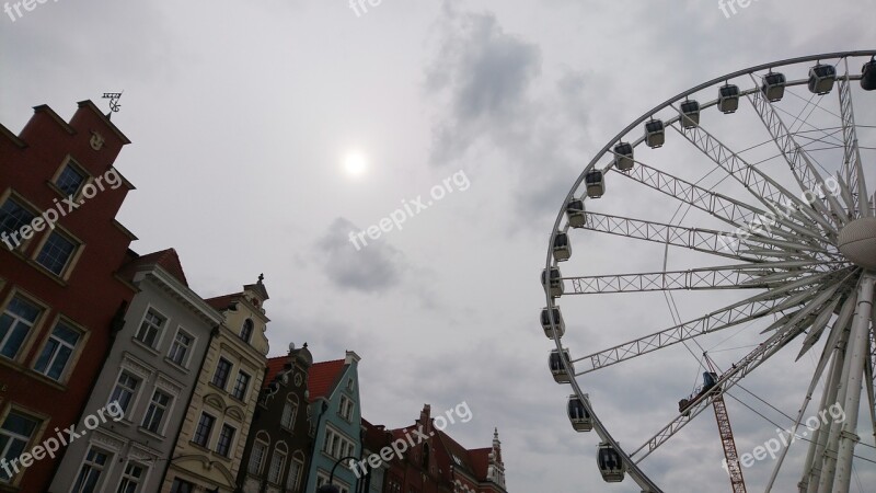 Gdanks Poland Wheel Old Architecture