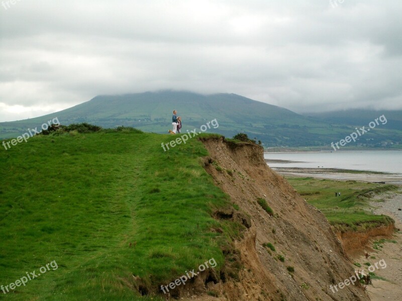 Dinas Dinlle Beach Cliff Walk Shore