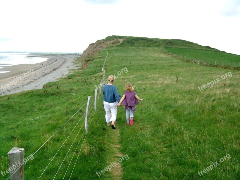 Dinas Dinlle Beach Cliff Walk Shore