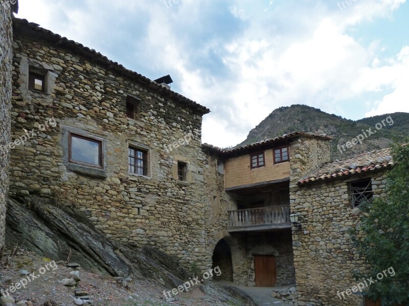 Medieval Village Ginast Portal Ribagorça Pyrenees