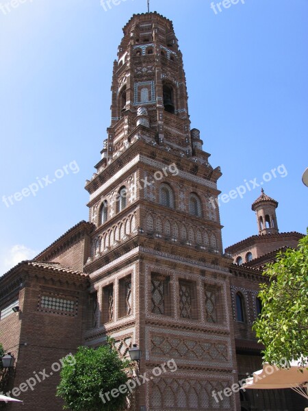 Barcelona Gaudi Spain Guell Architecture