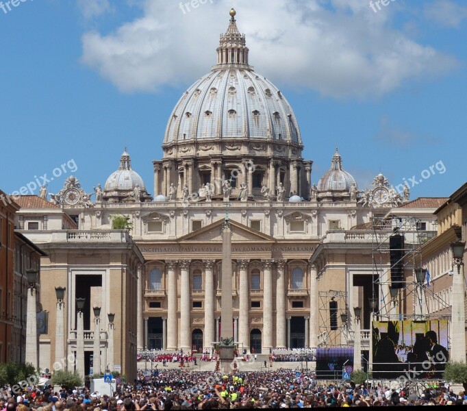 St Peter's Basilica Building Free Photos