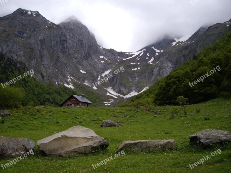 Artiga Pyrenees Aran Val D'aran Pyrenee Catalunya