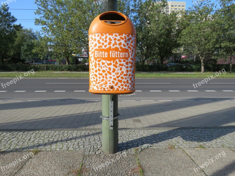 Garbage Can Please Feed Zoo Berlin