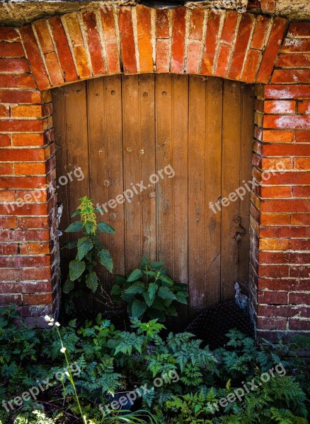 Door Plant Bricks Red Spain