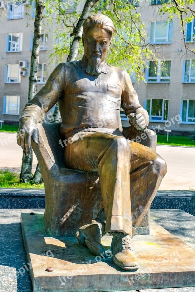 Scientist Monument Bronze Obninsk Russia