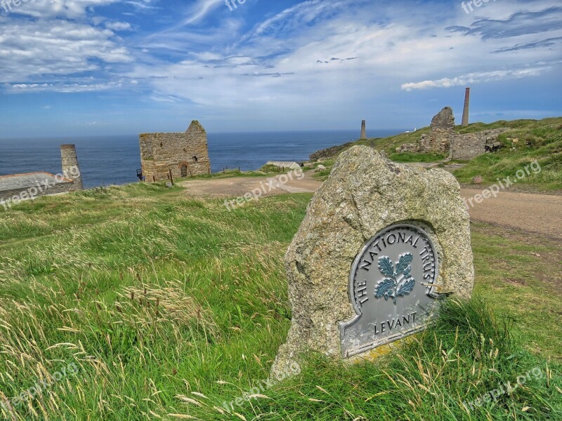 Count Poldark Mine The Ruins Of The Factory Cornwall