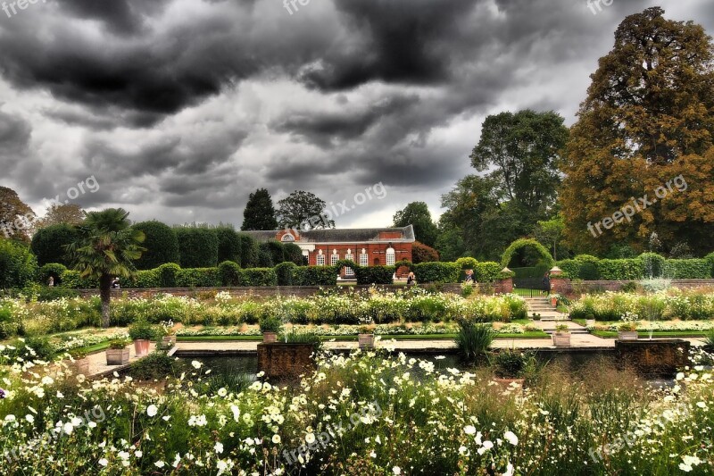 Kensington Palace London The Garden Of Diana White Garden Free Photos