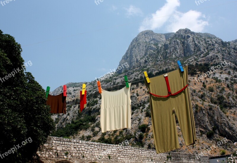 Budva Mountains Laundry Kent Mandal