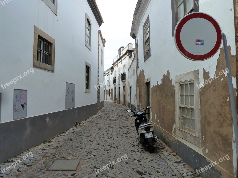 Buildings Street Rose Narrow Street Parking