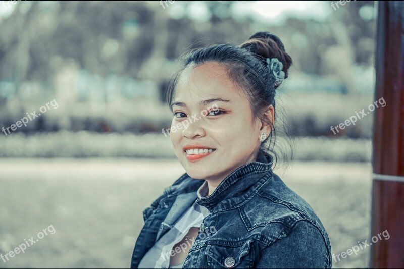 Young Sexy Fashion Woman Portrait