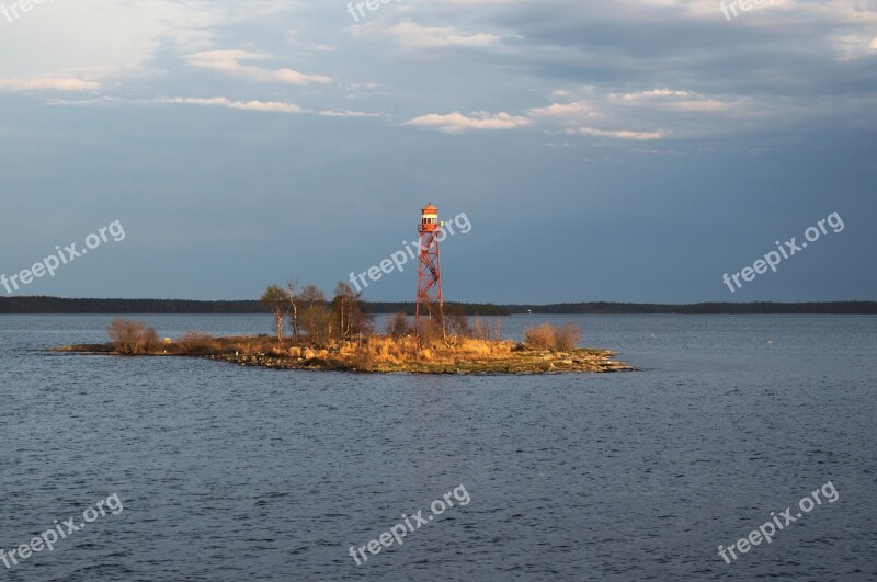 Lighthouse Little Island Lake River