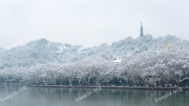 Winter West Lake Snow Baochu Pagoda Street