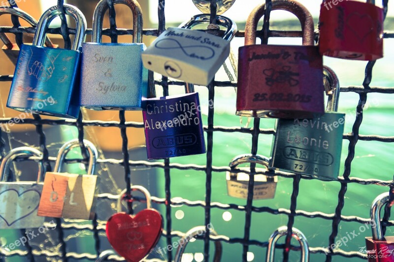 Love Castle Castle Padlock Friendship Railing