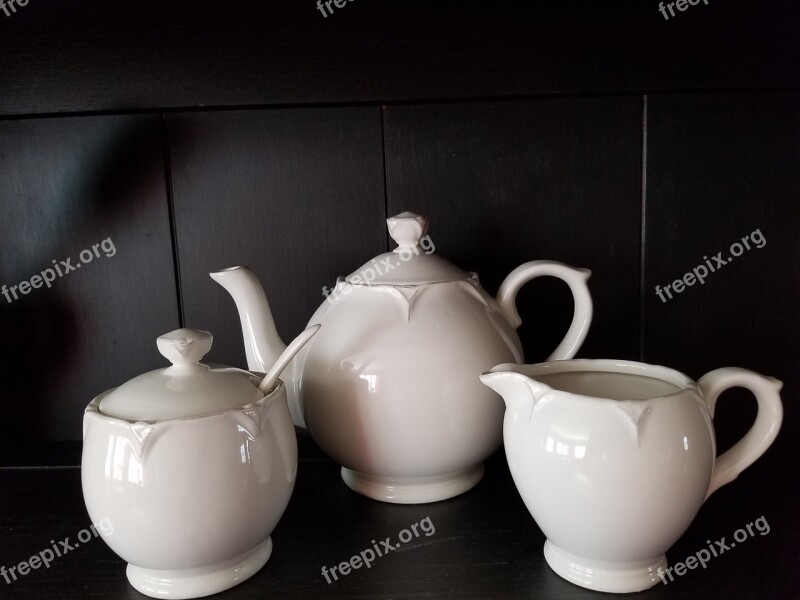 Serve Tea Traditional Ceramic Service